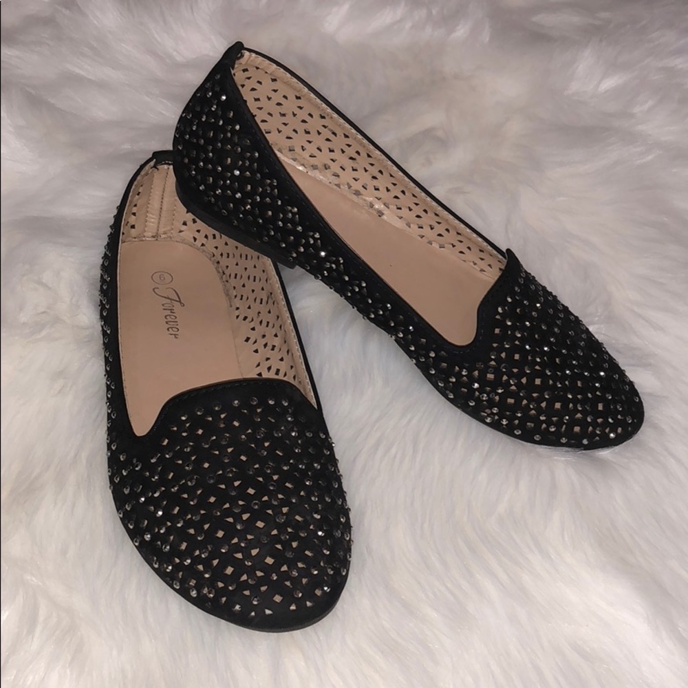 BLACK LOAFERS